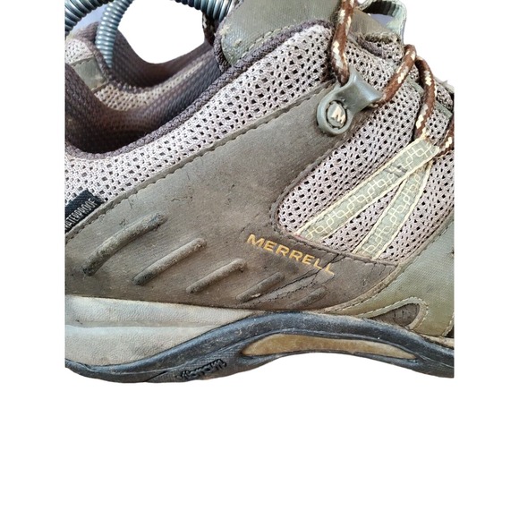 Merrell Women's Hiking Shoes. Brown. Size 10. - Picture 6 of 9